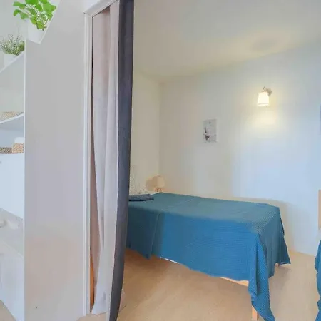 Boreal 4 Pax Bord De Mer * Saint-Raphael (Var)