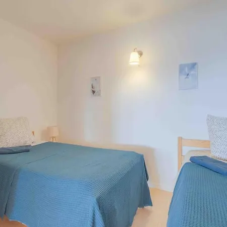 Boreal 4 Pax Bord De Mer * Saint-Raphaël