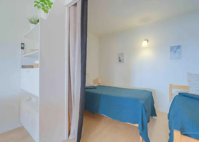 Boreal 4 Pax Bord De Mer * Saint-Raphaël